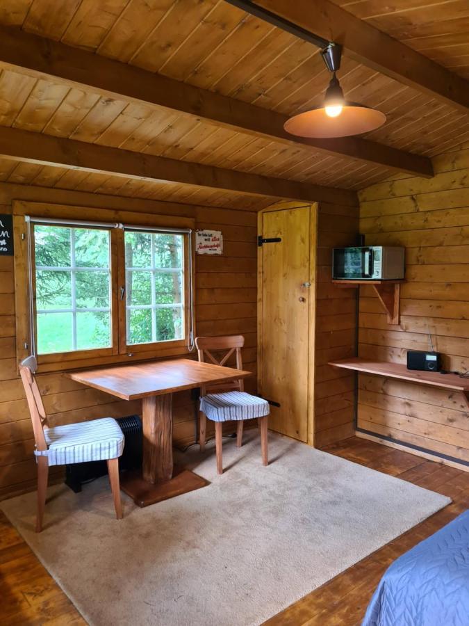 Guesthouse Wallenborn - Lodge エクステリア 写真