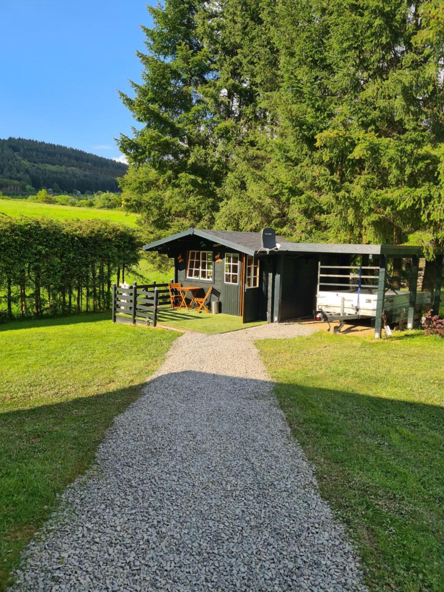 Guesthouse Wallenborn - Lodge エクステリア 写真